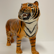 Load image into Gallery viewer, Beautiful Vintage Beswick Tiger - Beswick England
